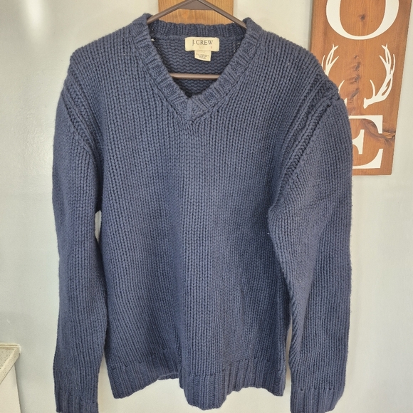 J. Crew Other - J. Crew Vintage Men's Lambs Wool V-Neck Sweater in Navy